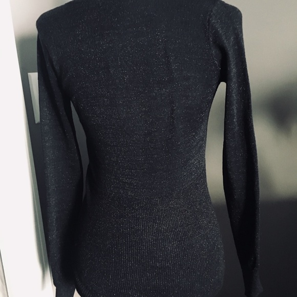 Shirt - Picture 5 of 6